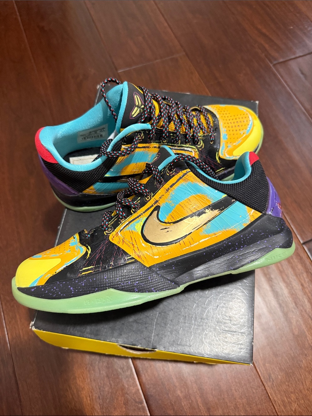 Nike Kobe 5 Prelude Finals MVP boys GS 6.5 / Women’s 8